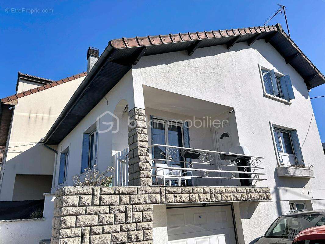 Maison à CORBEIL-ESSONNES
