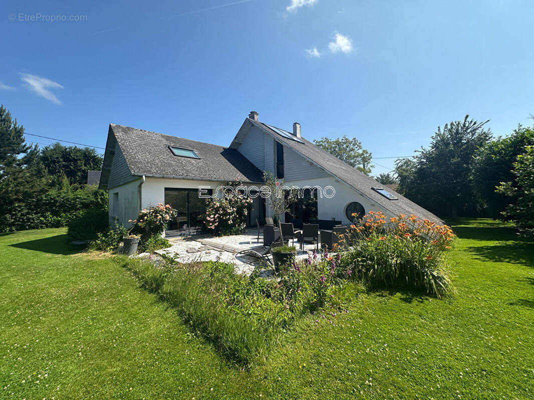 Maison à LA VIEUX-RUE