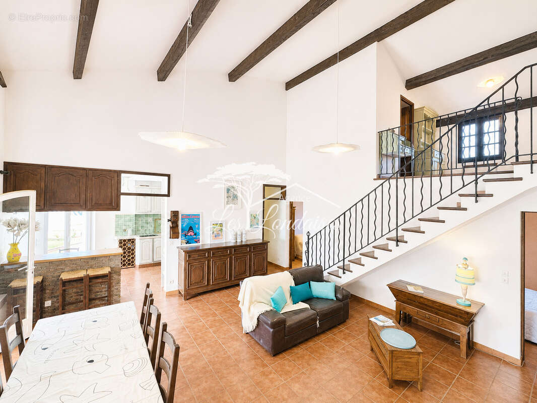 Maison à LA LONDE-LES-MAURES