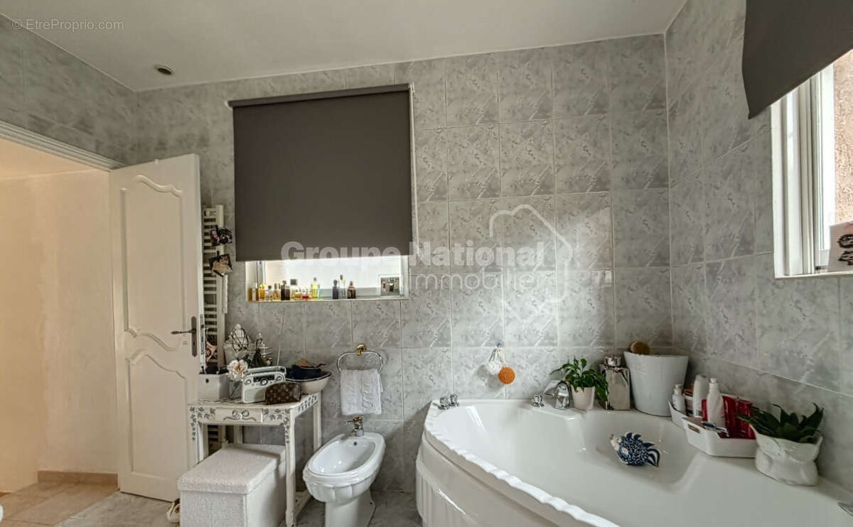 Maison indépendante/4P/Auribeau s/Siagne 186M² sur un terrain de 1515M². - photo 14