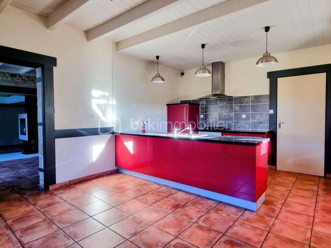 Maison à SAINT-VINCENT-LA-CHATRE