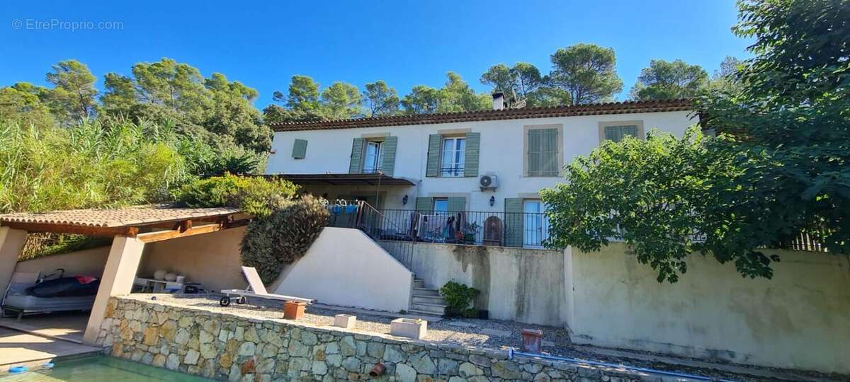 Maison à LORGUES