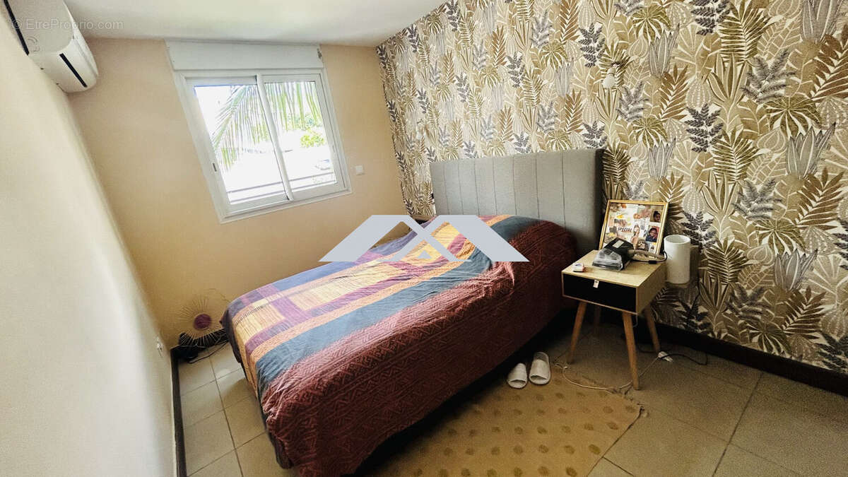 CHAMBRE - Appartement à LA POSSESSION