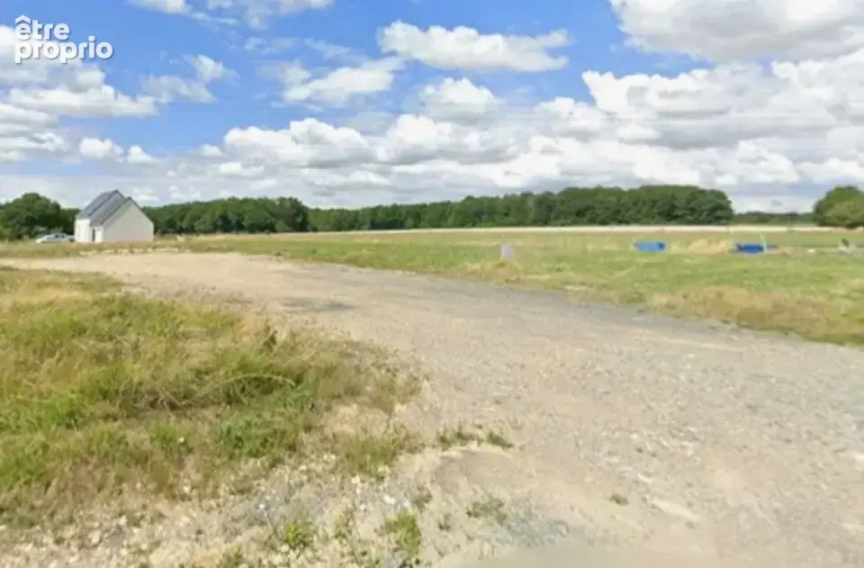 Terrain à NOUZILLY