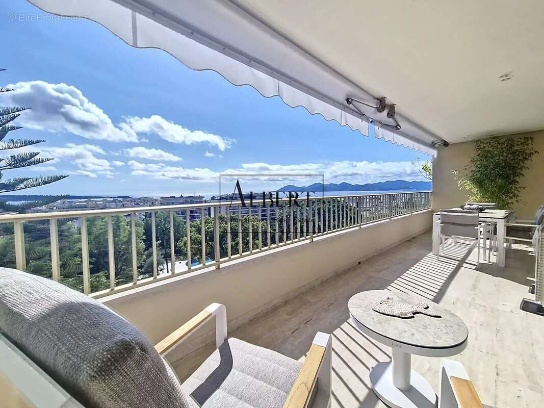 Appartement à CANNES