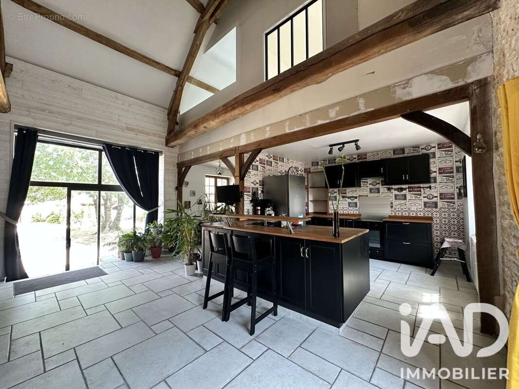 Maison 206 m² à Barville-En-Gatinais  - photo 4