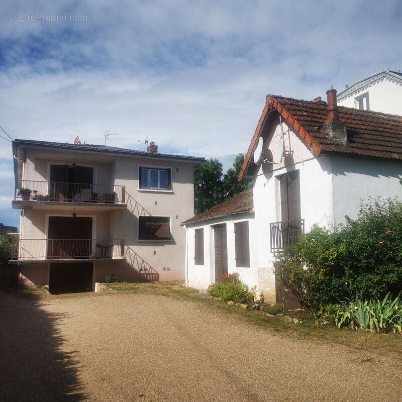 Maison 160 m² à Sevrey  - photo 2