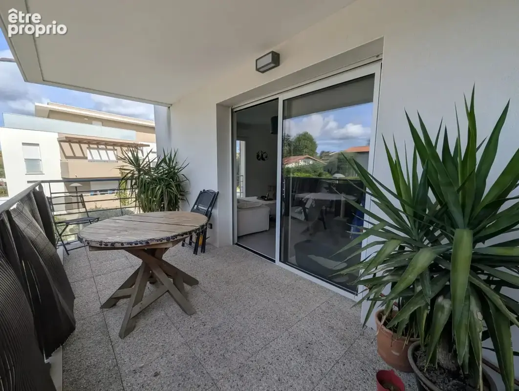 Appartement T3 avec terrasse, cellier et stationnements sous - photo 7