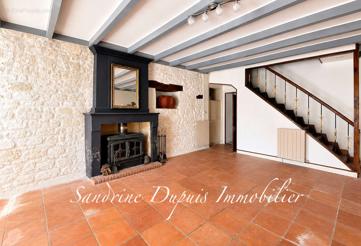 Maison charentaise   5 chambres   Gîte indépendant   Dépendance de 51 m - photo 2