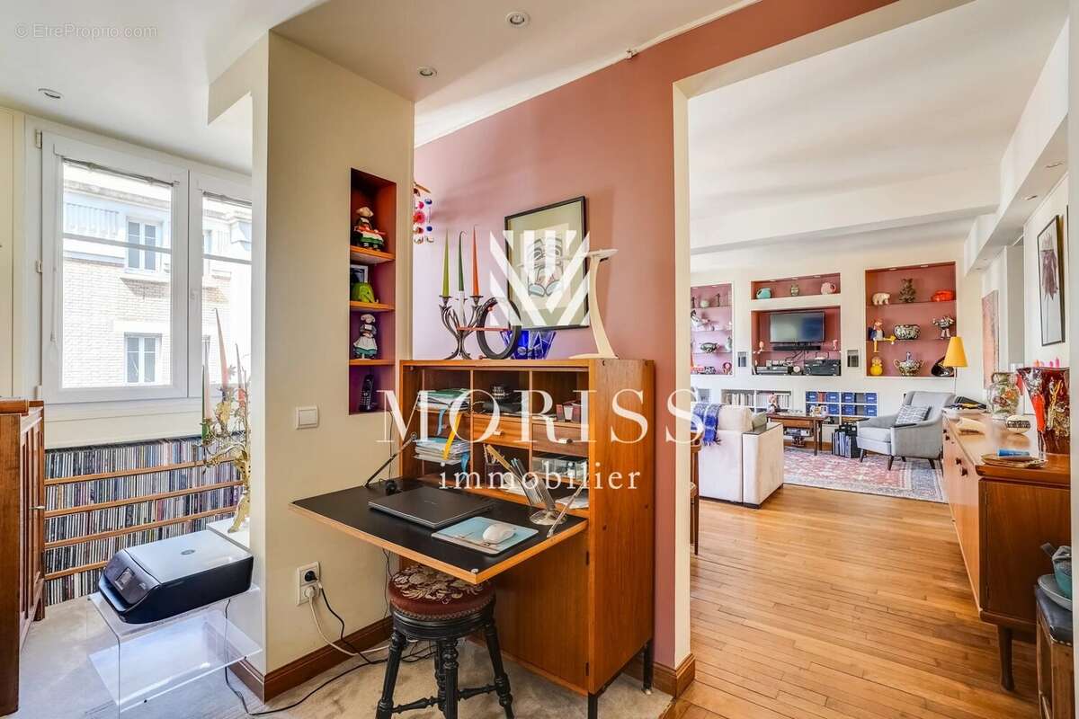 Appartement à PARIS-18E