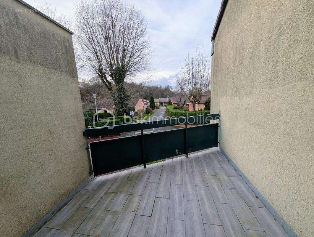 Appartement à LOGNES