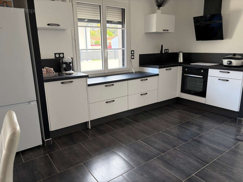 Maison à SAINT-CYR-EN-TALMONDAIS