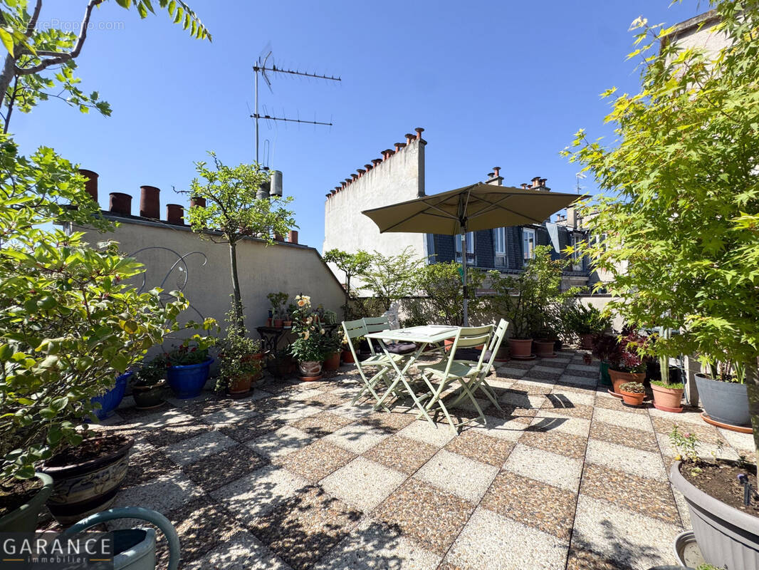 Appartement à PARIS-12E
