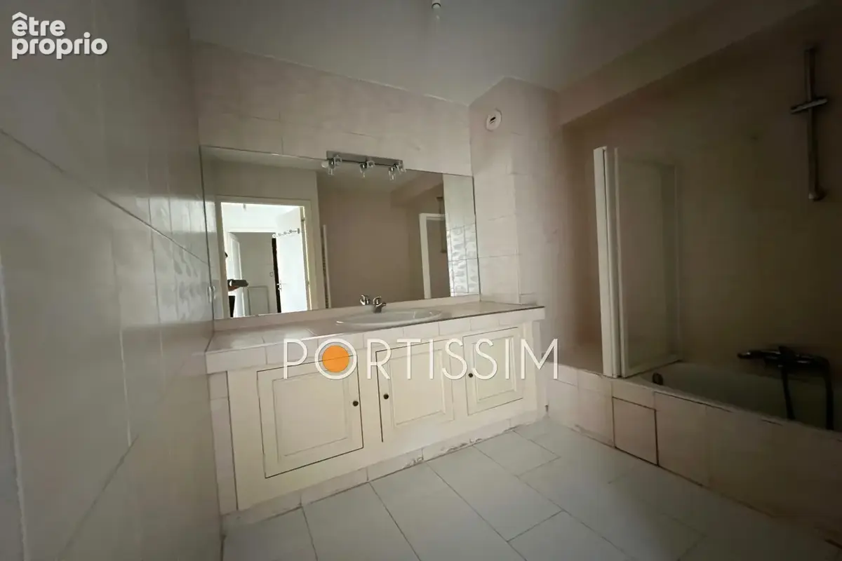 Appartement 3 pièces 76 m² à vendre à Saint-Laurent-Du-Var (06700) - photo 5