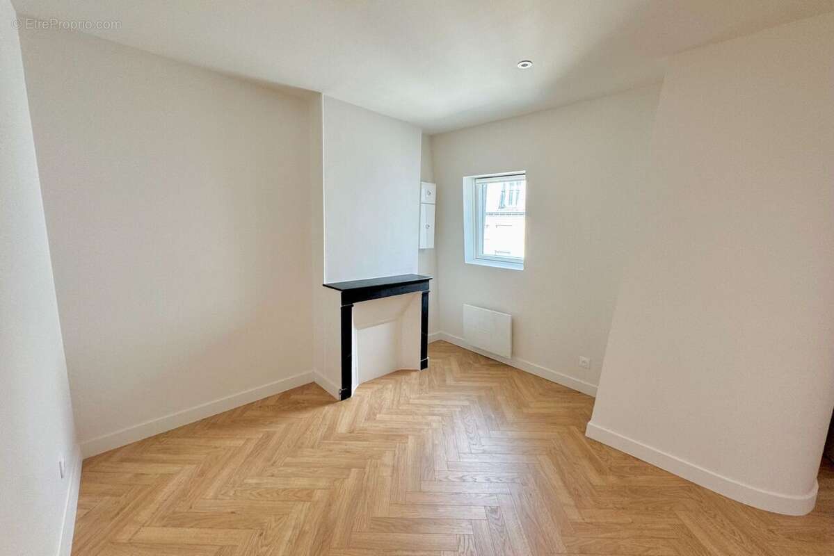 Appartement 38 m² à Paris-11e  - photo 4