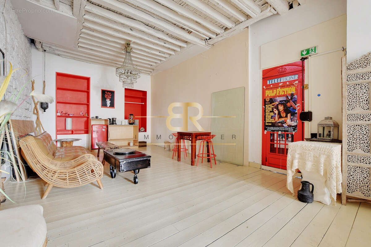 Appartement à PARIS-10E