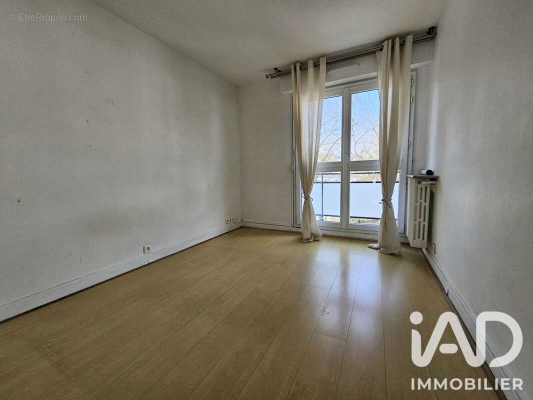 Appartement 111 m² à Le Port-Marly  - photo 9