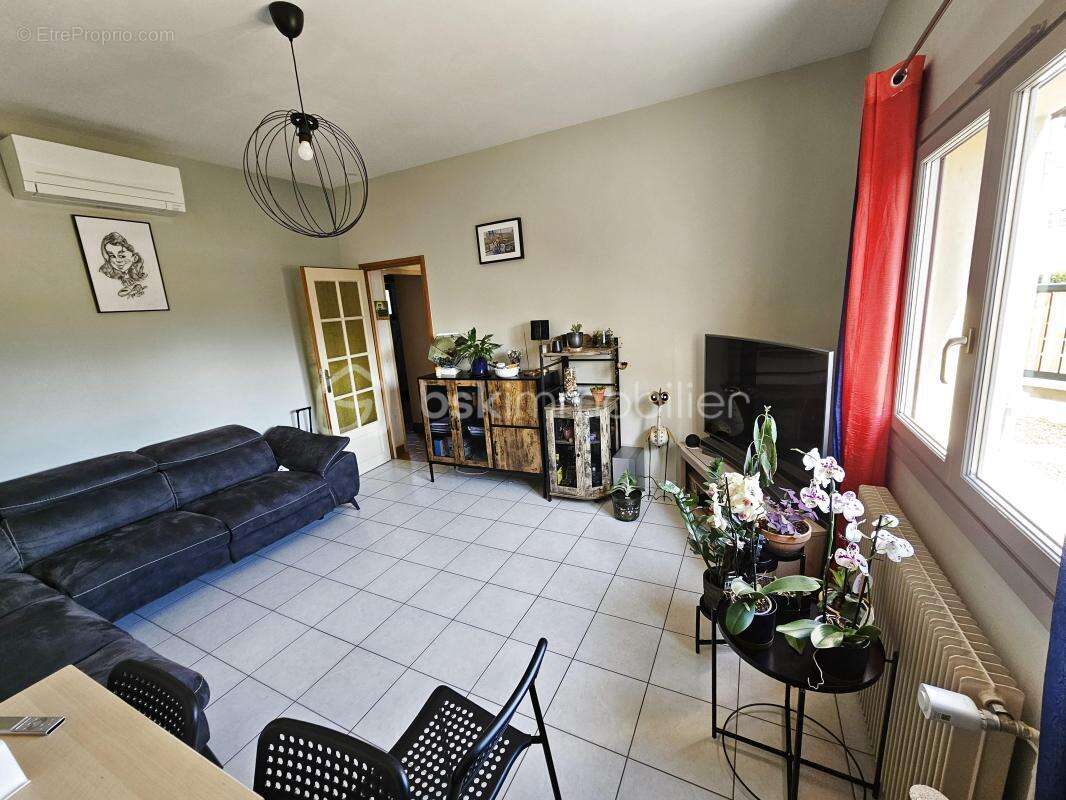 Rare - maison de ville hypercentre - le coteau - 3 chambres - dpe : d - photo 3