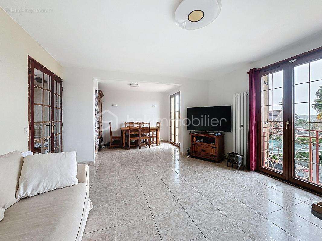 Maison à THORIGNY-SUR-MARNE