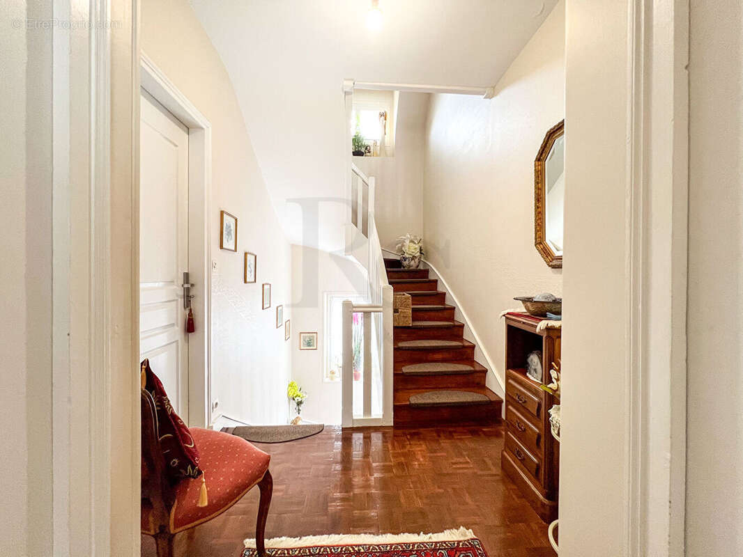 Maison à CONDE-SUR-NOIREAU