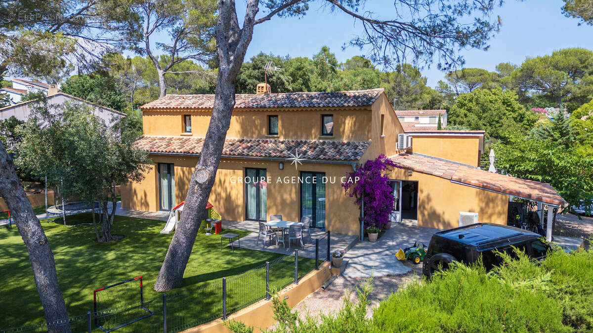 Maison à SAINT-RAPHAEL