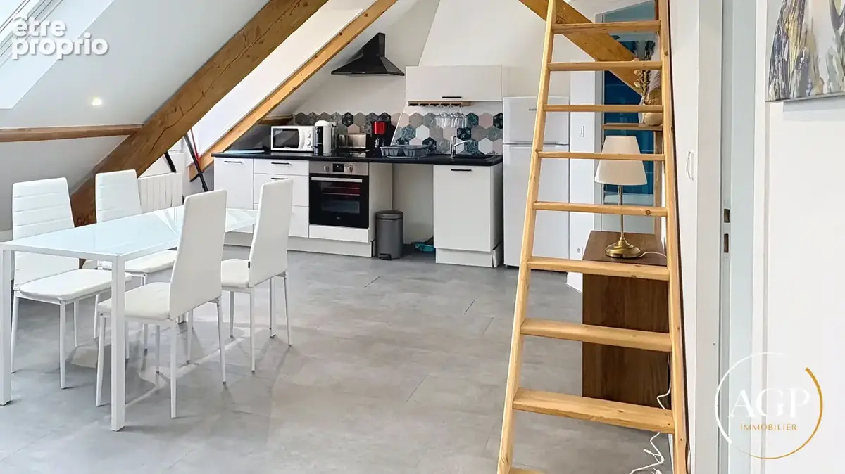 Appartement rénové, 2 chambres. - photo 2