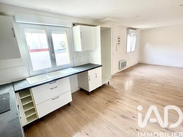 Photo 1 - Maison à VILLENEUVE-LE-ROI