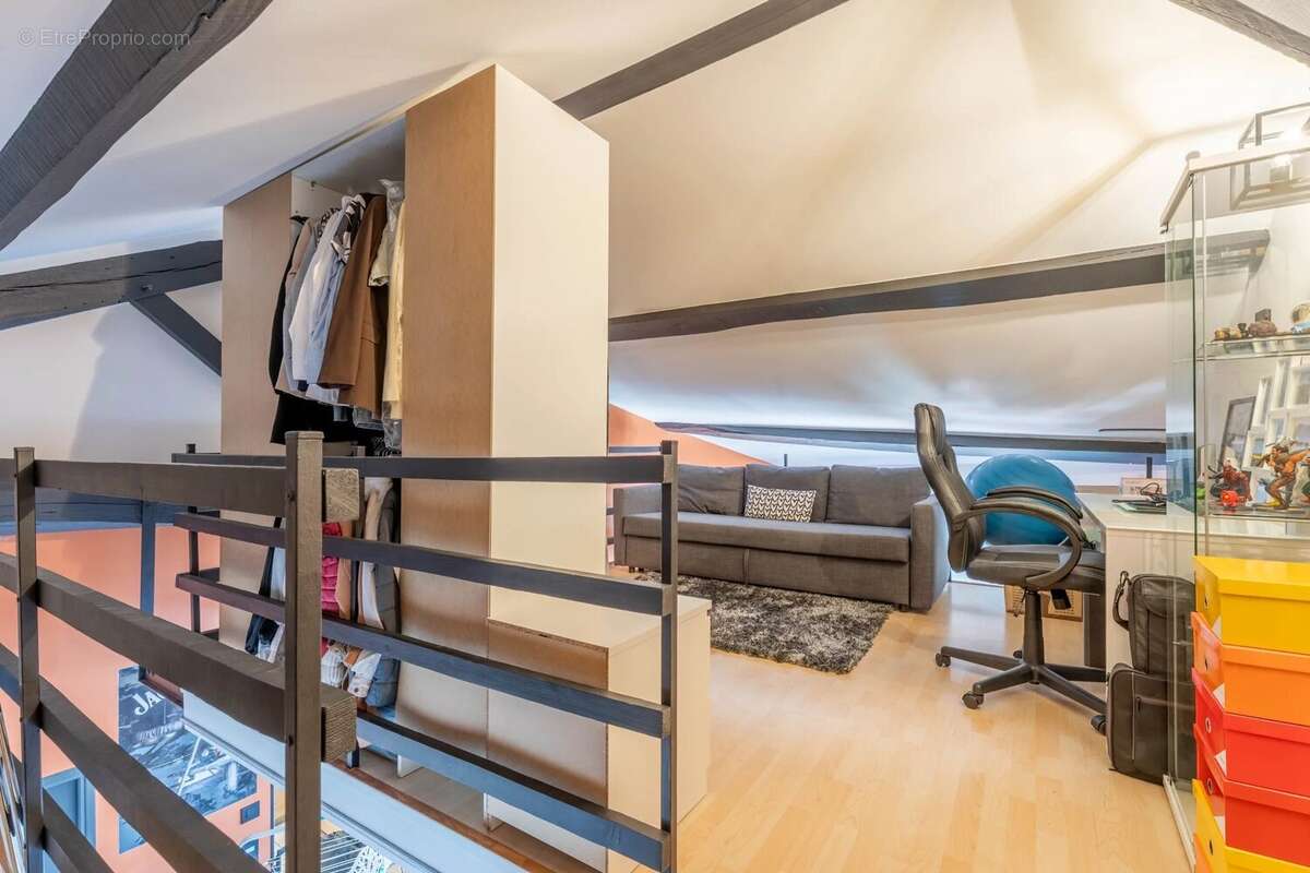 Appartement à MARENNES