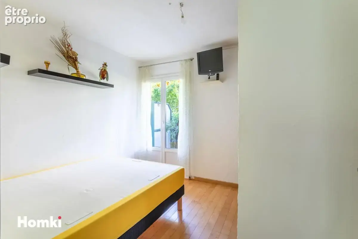 13012 t3 en rdc de 54 m² a 15 minutes a pied du metro de st barnabe - photo 12