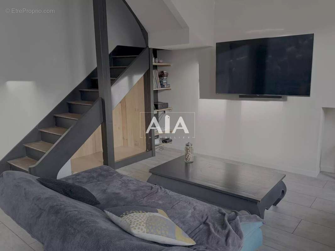 Maison à MAGNAC-SUR-TOUVRE