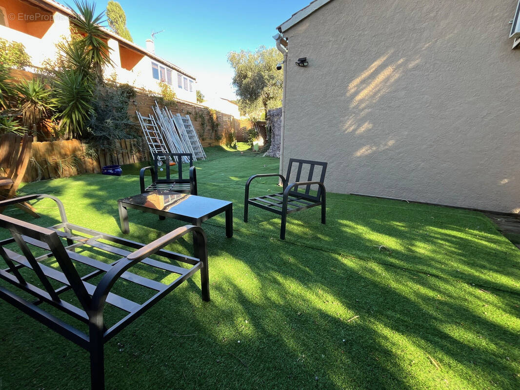 Maison à BORMES-LES-MIMOSAS