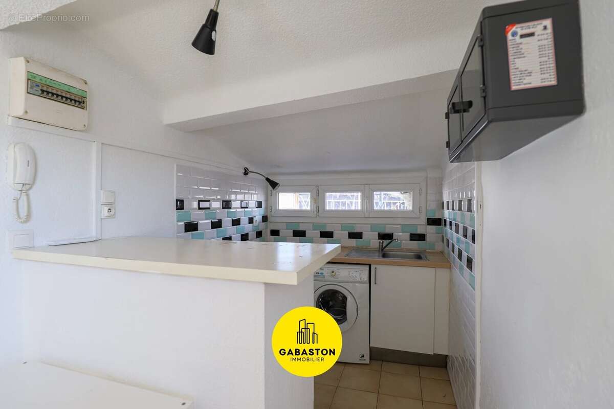 Appartement à MARSEILLE-1E