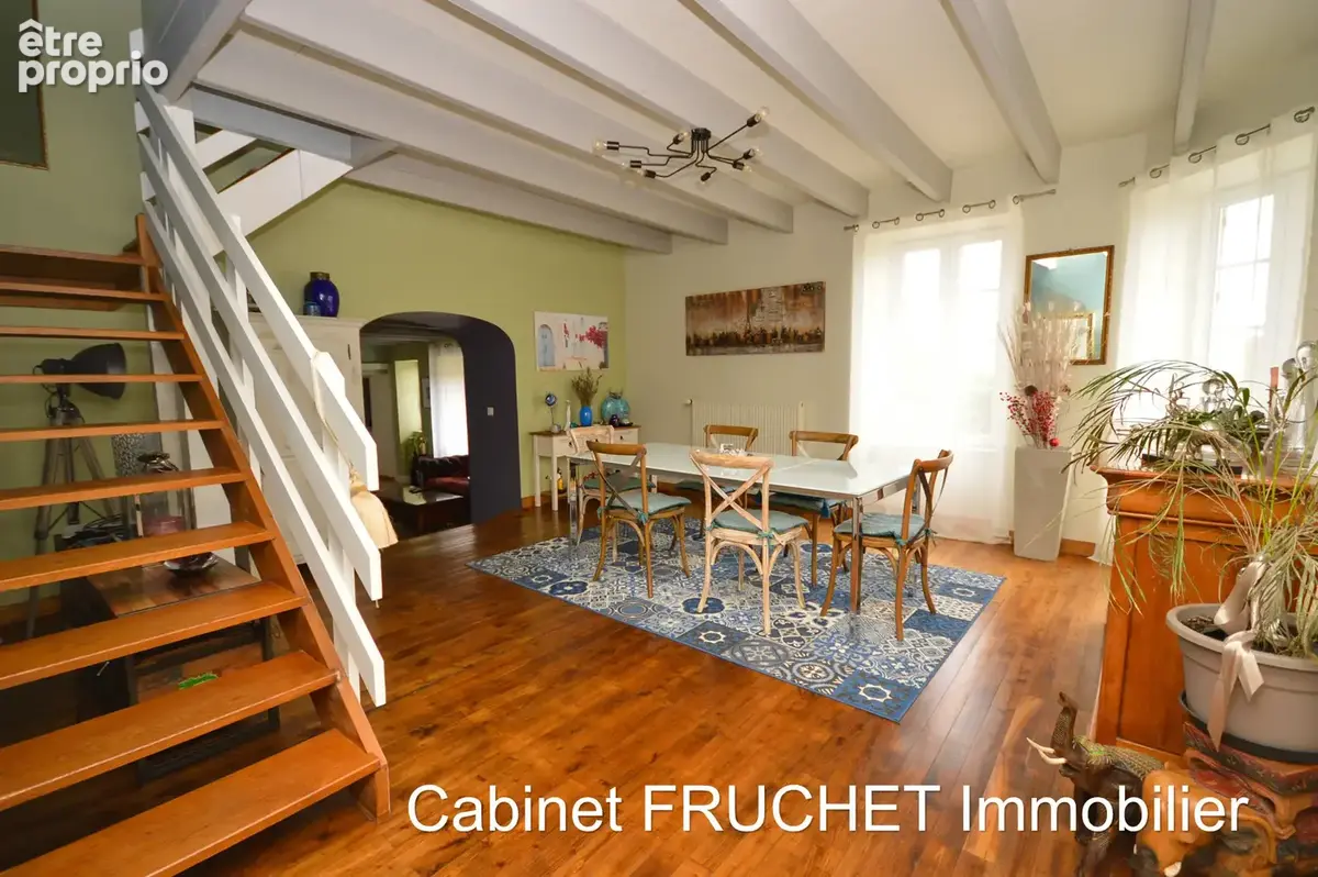 LA CAILLERE-SAINT-HILAIRE - Belle maison de caractère avec 3 chambres et bureau - photo 3