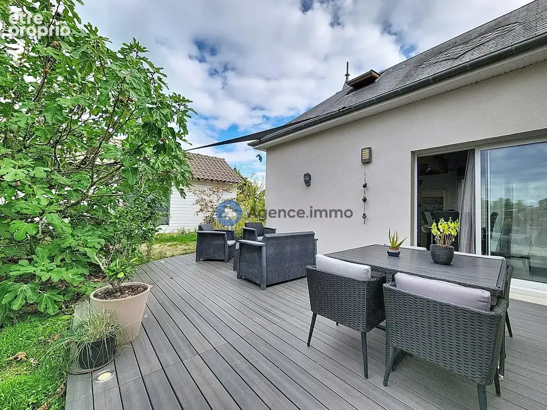 Maison 4 pièces 84 m² à vendre à Chateau-La-Valliere (37330) - photo 2