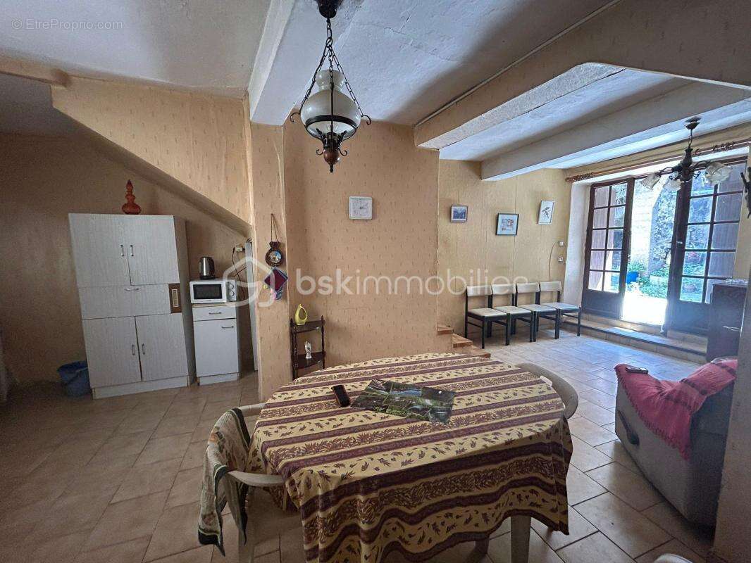 Authentique maison de village avec terrasse, jardin et garage - photo 8