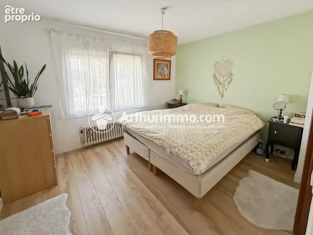 Maison de 5 pieces avec sous-sol et dependances - photo 10