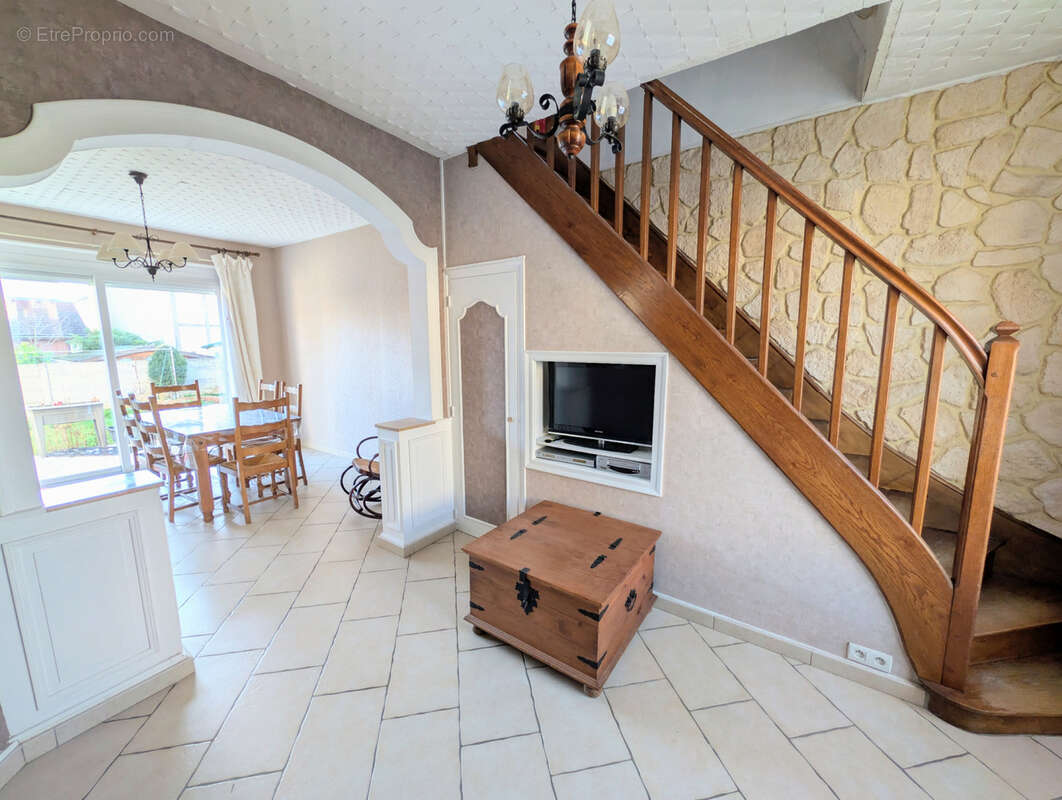 Maison à SAINTE-SAVINE