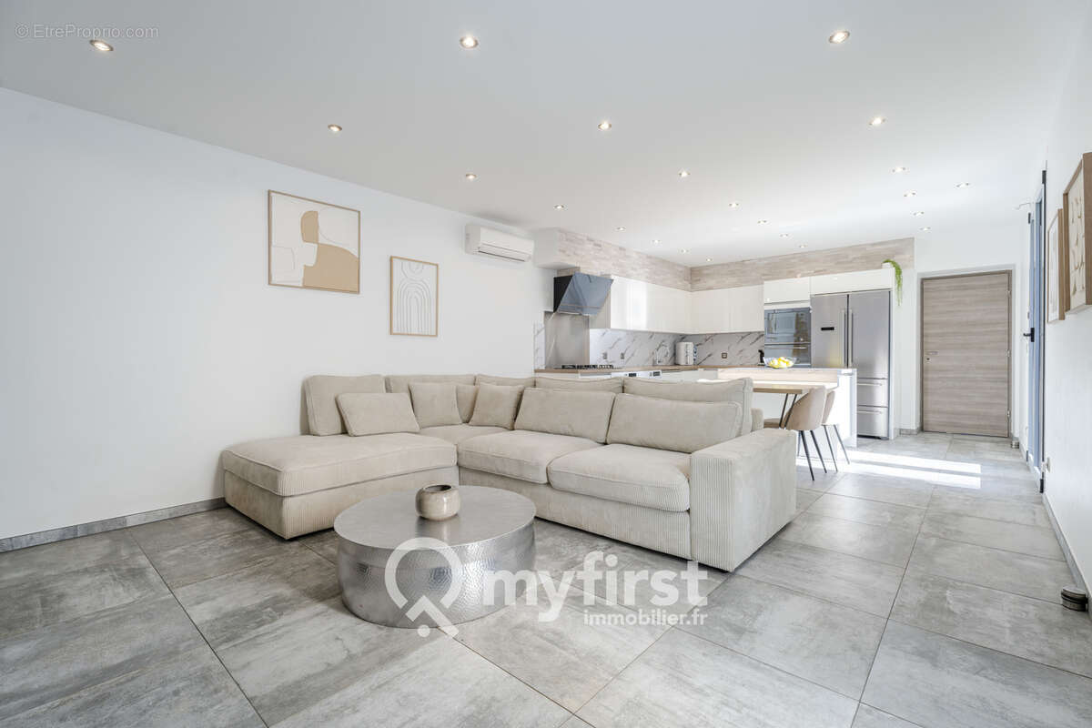 Maison à LA VALETTE-DU-VAR