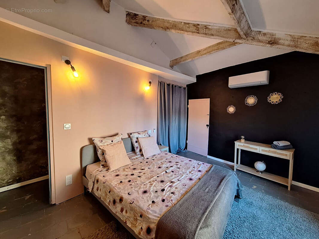 Maison à BOLLENE