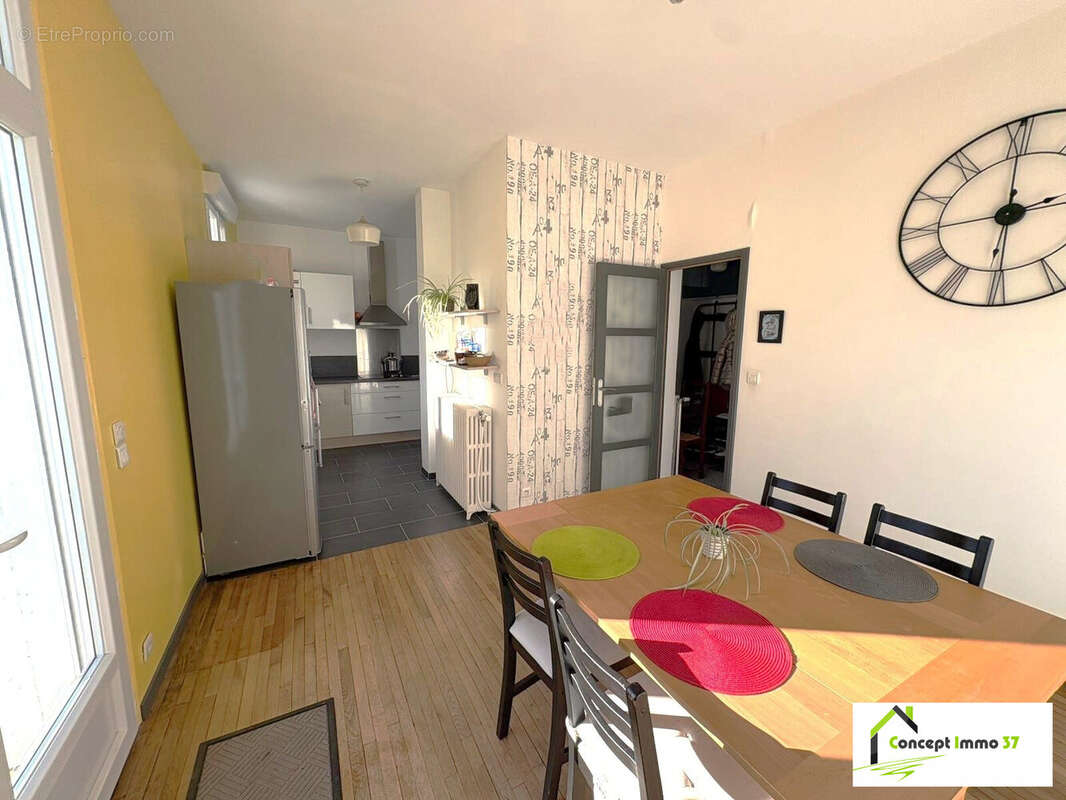 Maison à MONTLOUIS-SUR-LOIRE