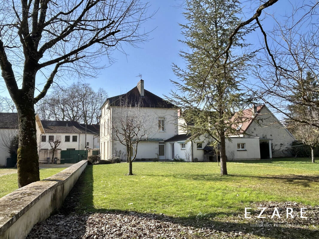 Maison à ARC-SUR-TILLE