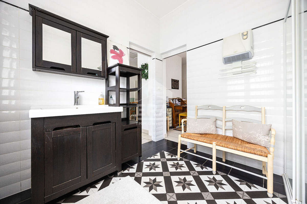 Maison à MONTESQUIEU-DES-ALBERES