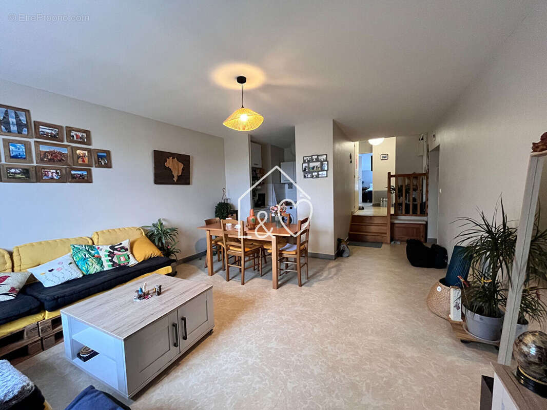 Appartement à INDRE