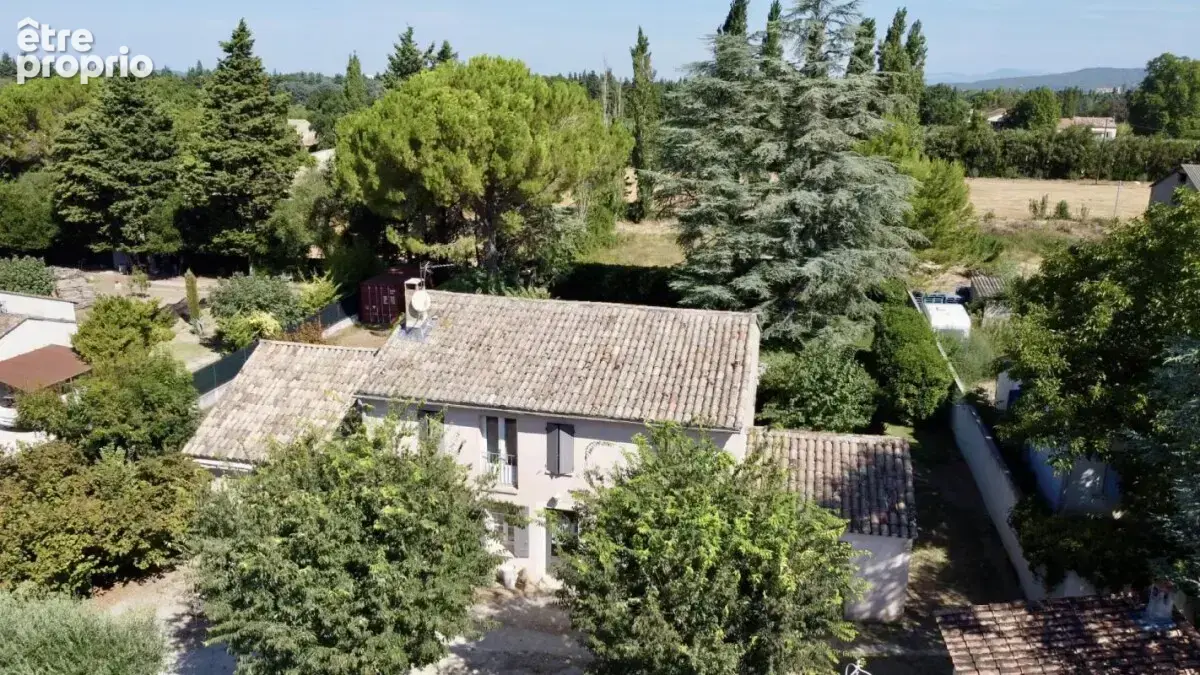 Propriété de charme et caractère a L’Isle-sur-la-Sorgue - photo 18