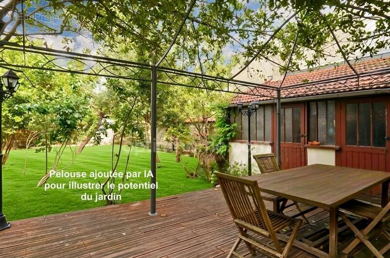 Maison à LA GARENNE-COLOMBES