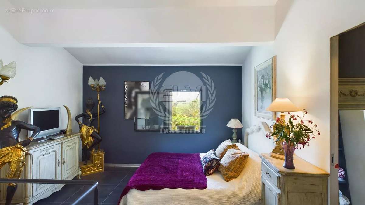 Maison à PLAN-DE-LA-TOUR