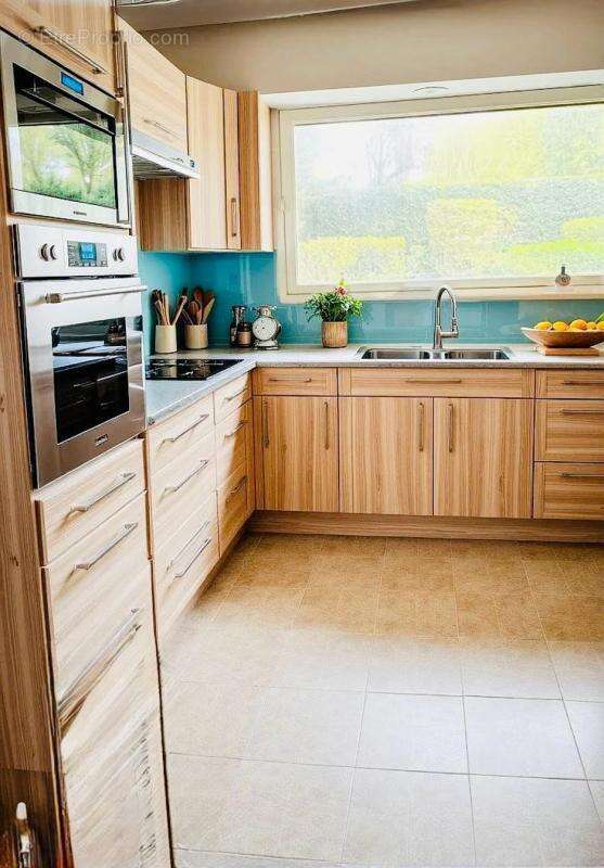 Appartement à SAINT-MAUR-DES-FOSSES