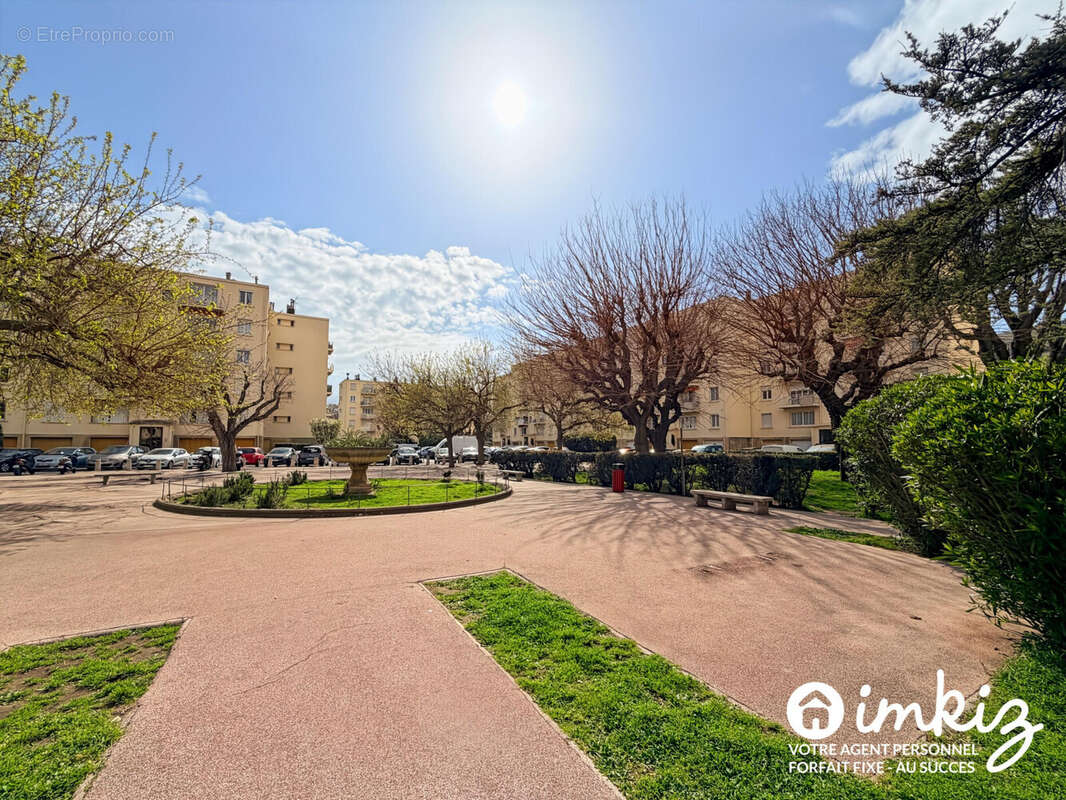 Appartement à MARSEILLE-8E