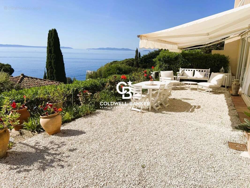 Appartement RDJ, vue mer panoramique, 400 m des plages – 83980 Le Lavandou - photo 3