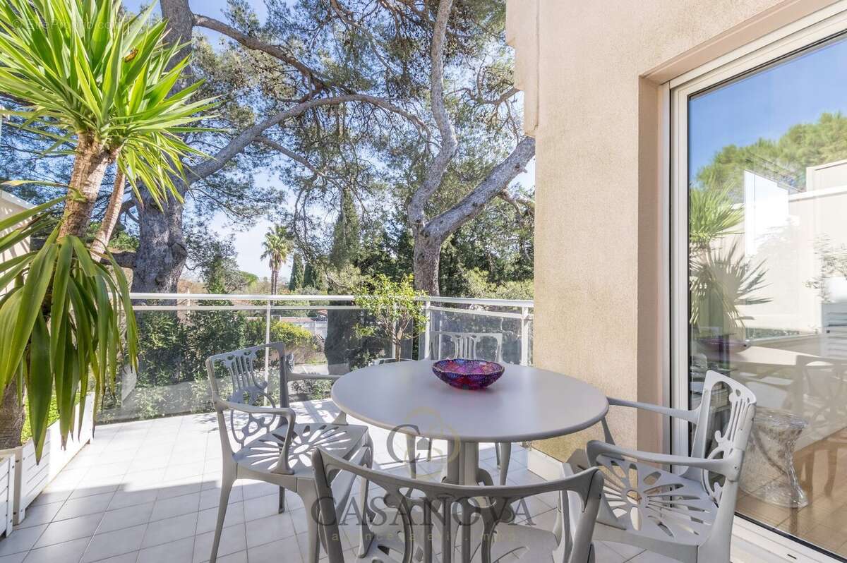 Appartement 4 pièces de 99 m² avec terrasses, garage et vue nature à Montpellier Aiguelongue - photo 2